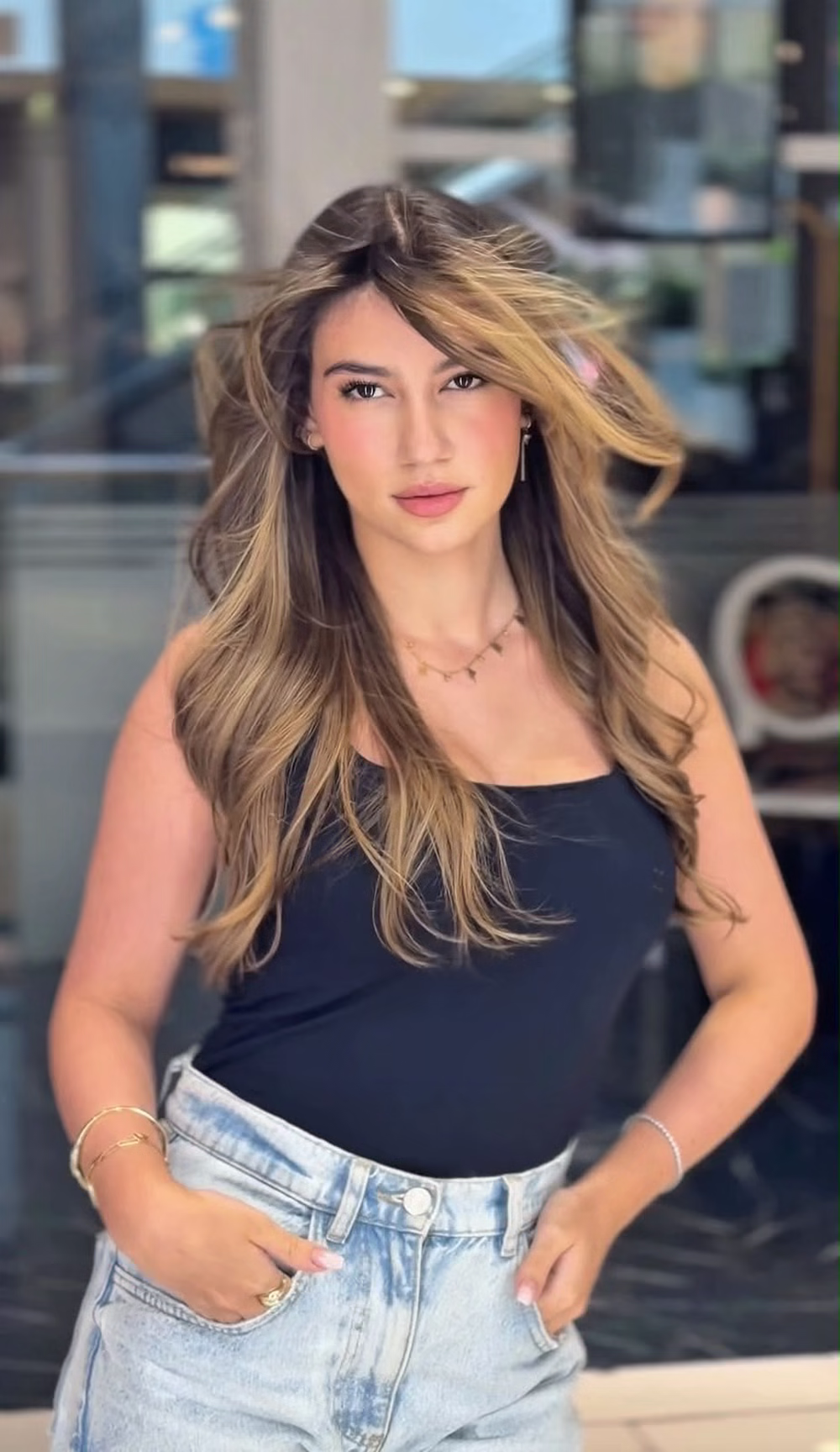 Lea Fouani in a daylight beauty portrait